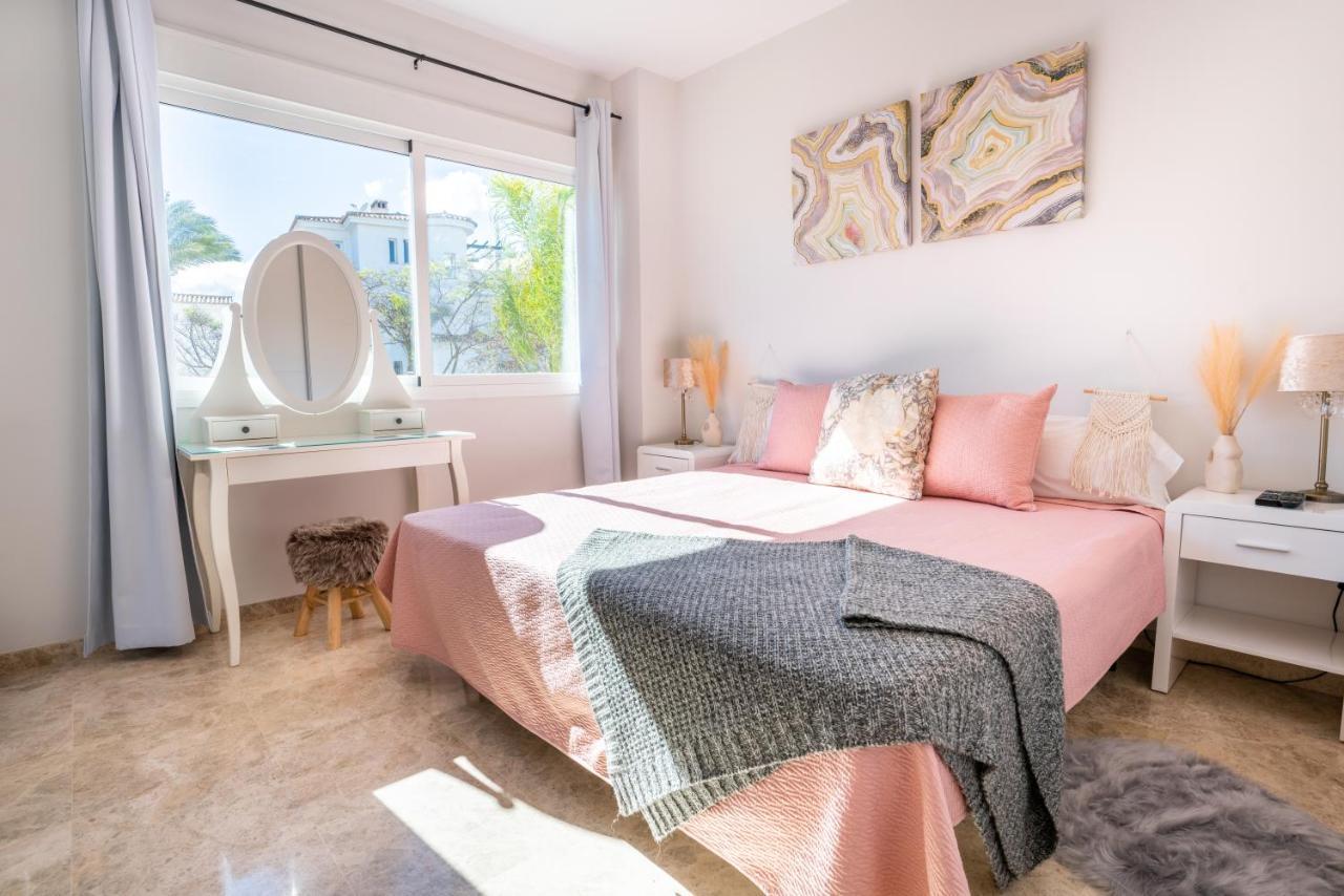 2Bdr Penthouse, Los Naranjos, W/Pool, 2Km P.Banus Marbella Exterior foto