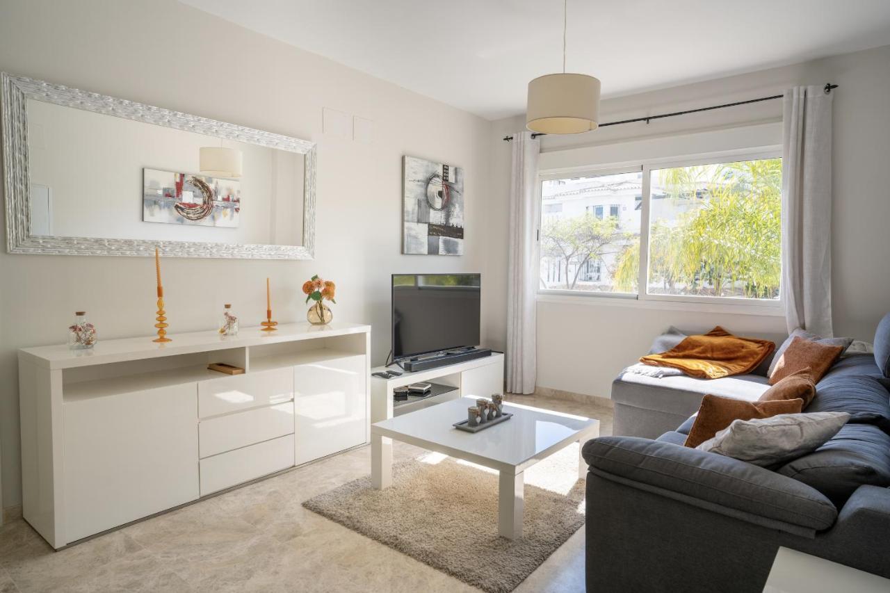 2Bdr Penthouse, Los Naranjos, W/Pool, 2Km P.Banus Marbella Exterior foto