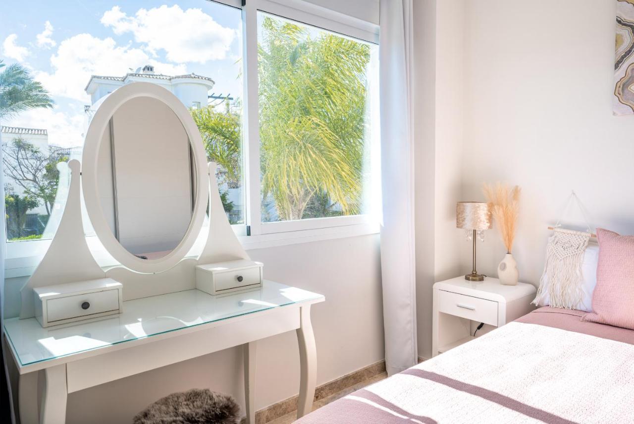2Bdr Penthouse, Los Naranjos, W/Pool, 2Km P.Banus Marbella Exterior foto